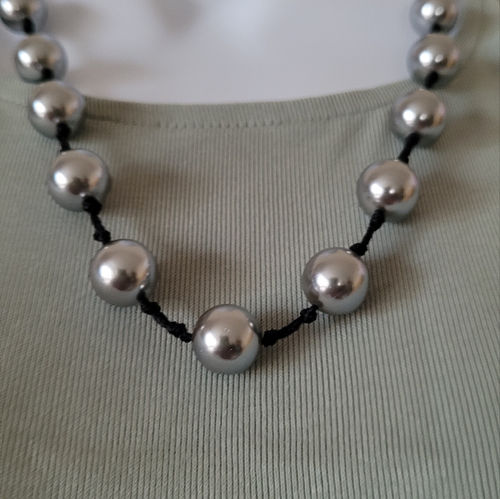 Necklace * - Picture 3 of 5